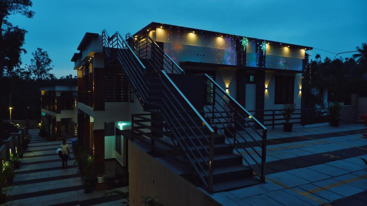 Milestone Inn Sultan Bathery Ngoại thất bức ảnh